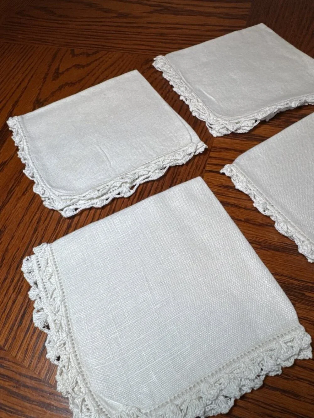 Vintage Square Tablecloth with 4 Napkins Set Embroidered with Flowers